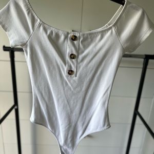 White, off shoulder body suit, M, dina be